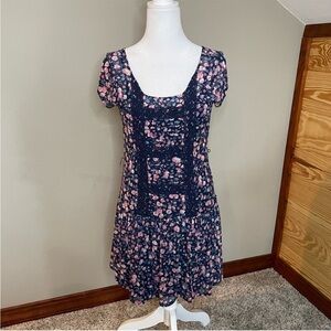 Abercrombie & Fitch Floral Lace Crochet Pleated Short Sleeve Mini Dress Small